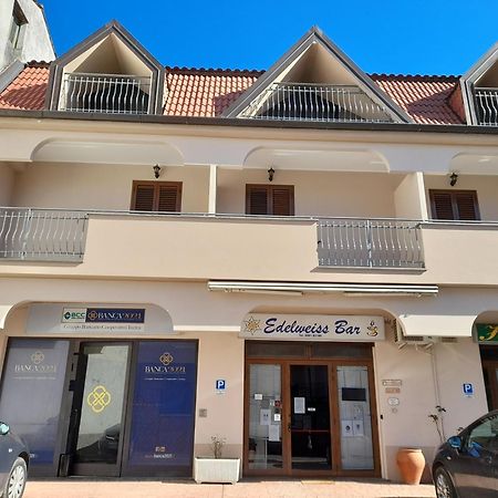 Hotel Edelweiss Laino Borgo Eksteriør bilde