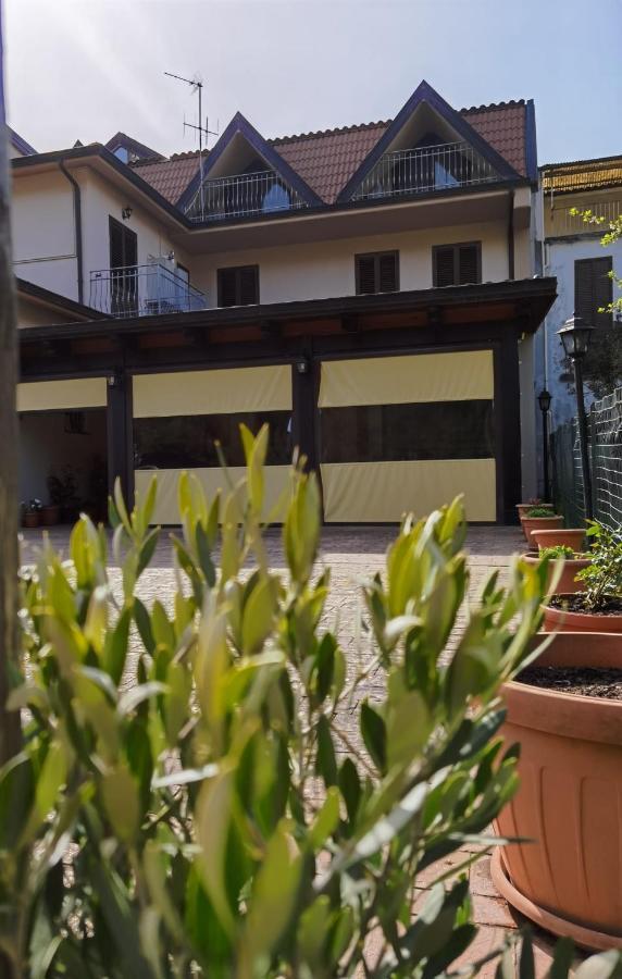 Hotel Edelweiss Laino Borgo Eksteriør bilde