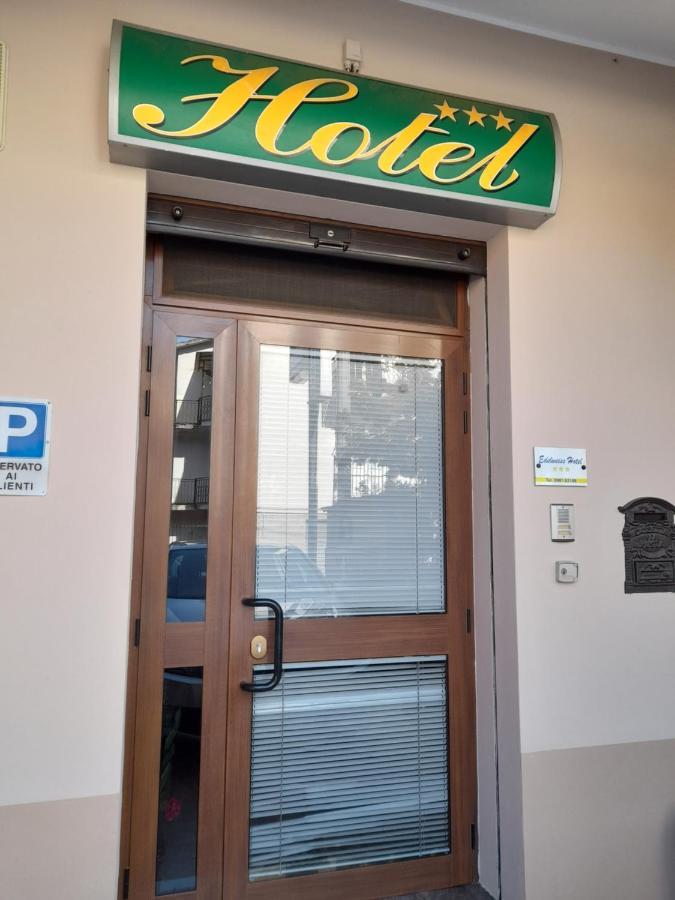 Hotel Edelweiss Laino Borgo Eksteriør bilde