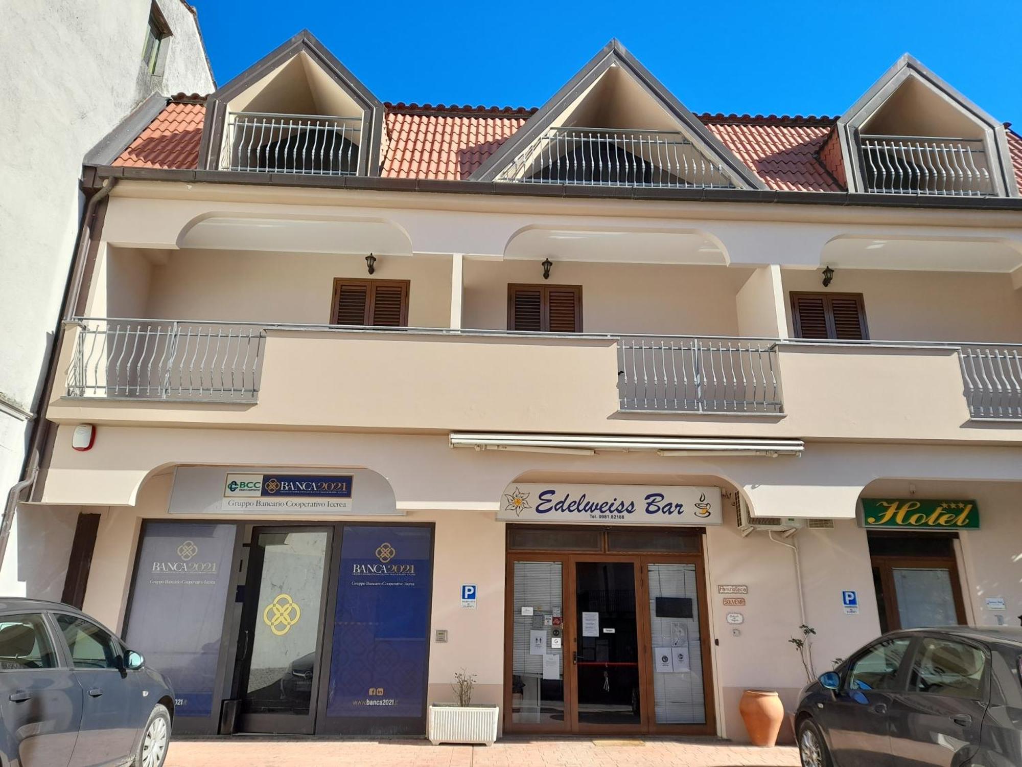 Hotel Edelweiss Laino Borgo Eksteriør bilde